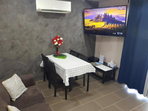 Quiet 2 bedroom farm house Tamborine
